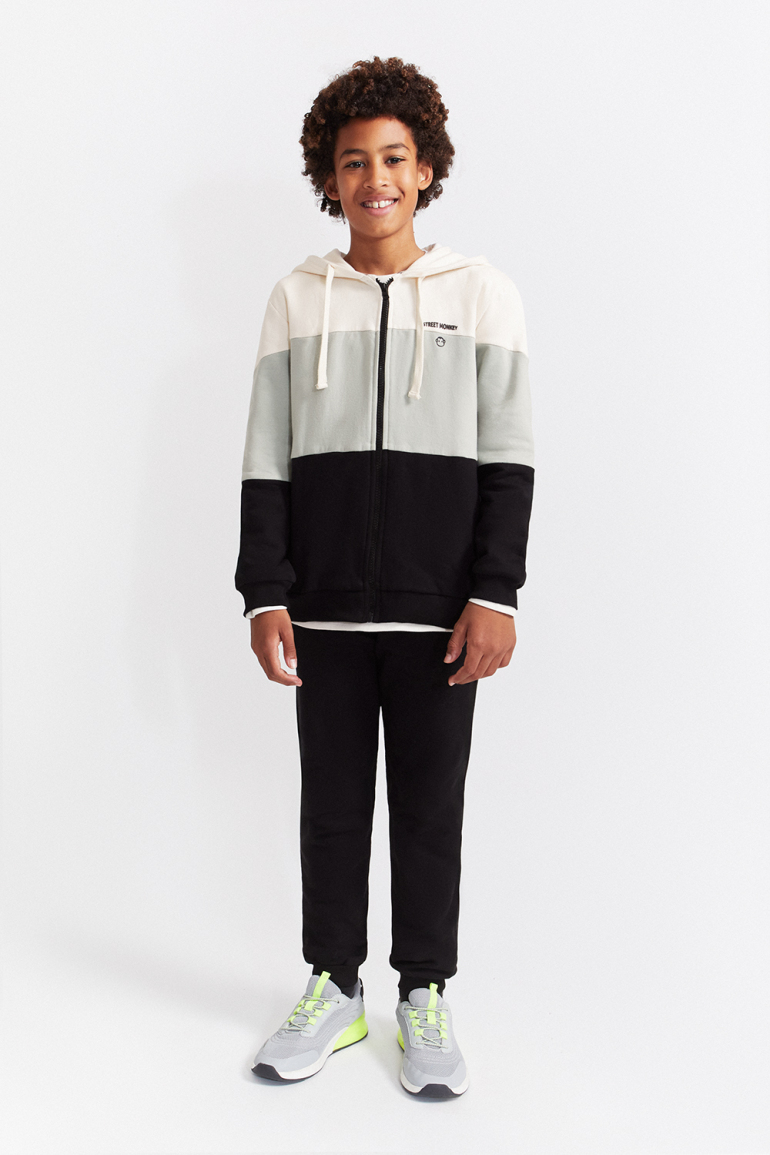 Conjunto niño sudadera tricolor